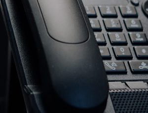 Dr Szabó Ervin irodai telefon